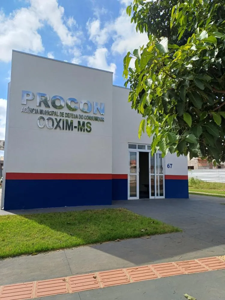 Quedas frequentes de energia levam Procon e prefeito a cobrar explicações da Energisa em Coxim