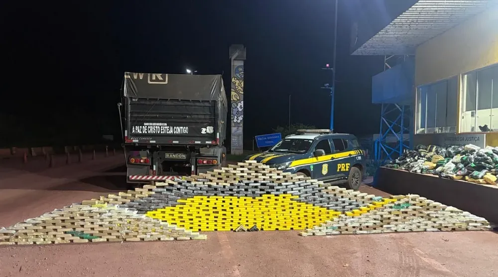 PRF apreende 726 kg de cocaína em MS, maior quantidade do ano, além de skunk, haxixe e armas